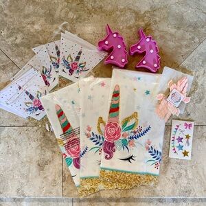 NEW Unicorn Party Decor Set